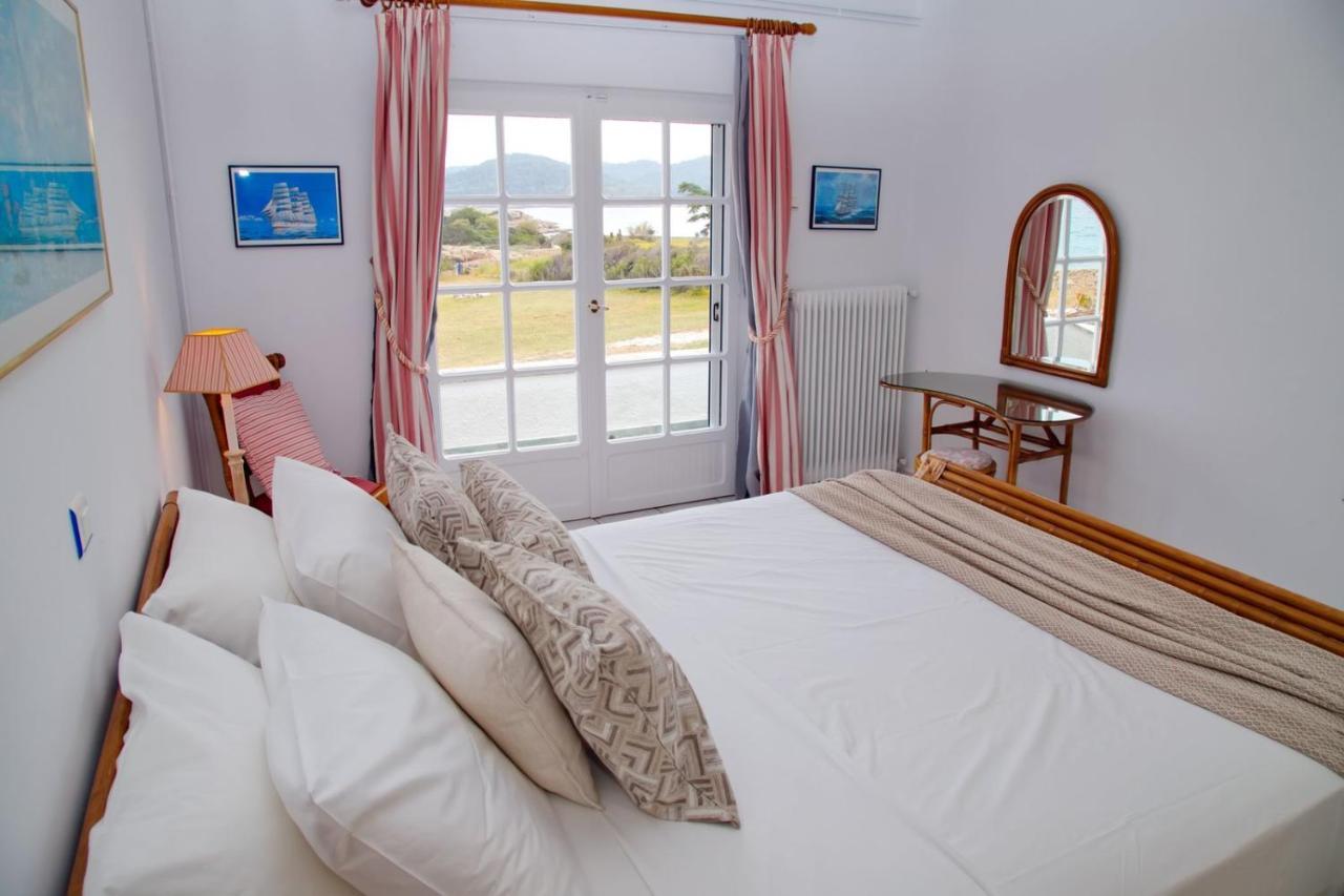 Aroura Homes 4Br Beachfront Villa Spetses Town Luaran gambar