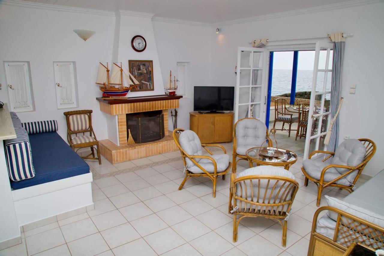 Aroura Homes 4Br Beachfront Villa Spetses Town Luaran gambar