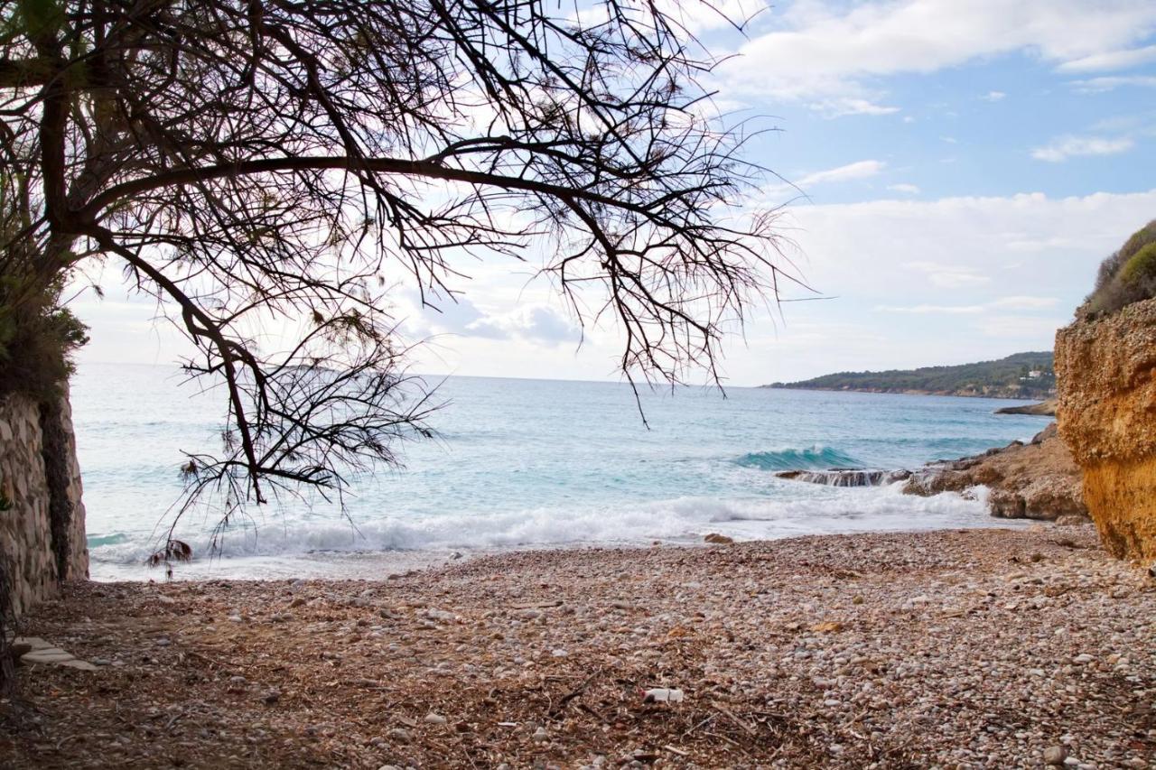 Aroura Homes 4Br Beachfront Villa Spetses Town Luaran gambar