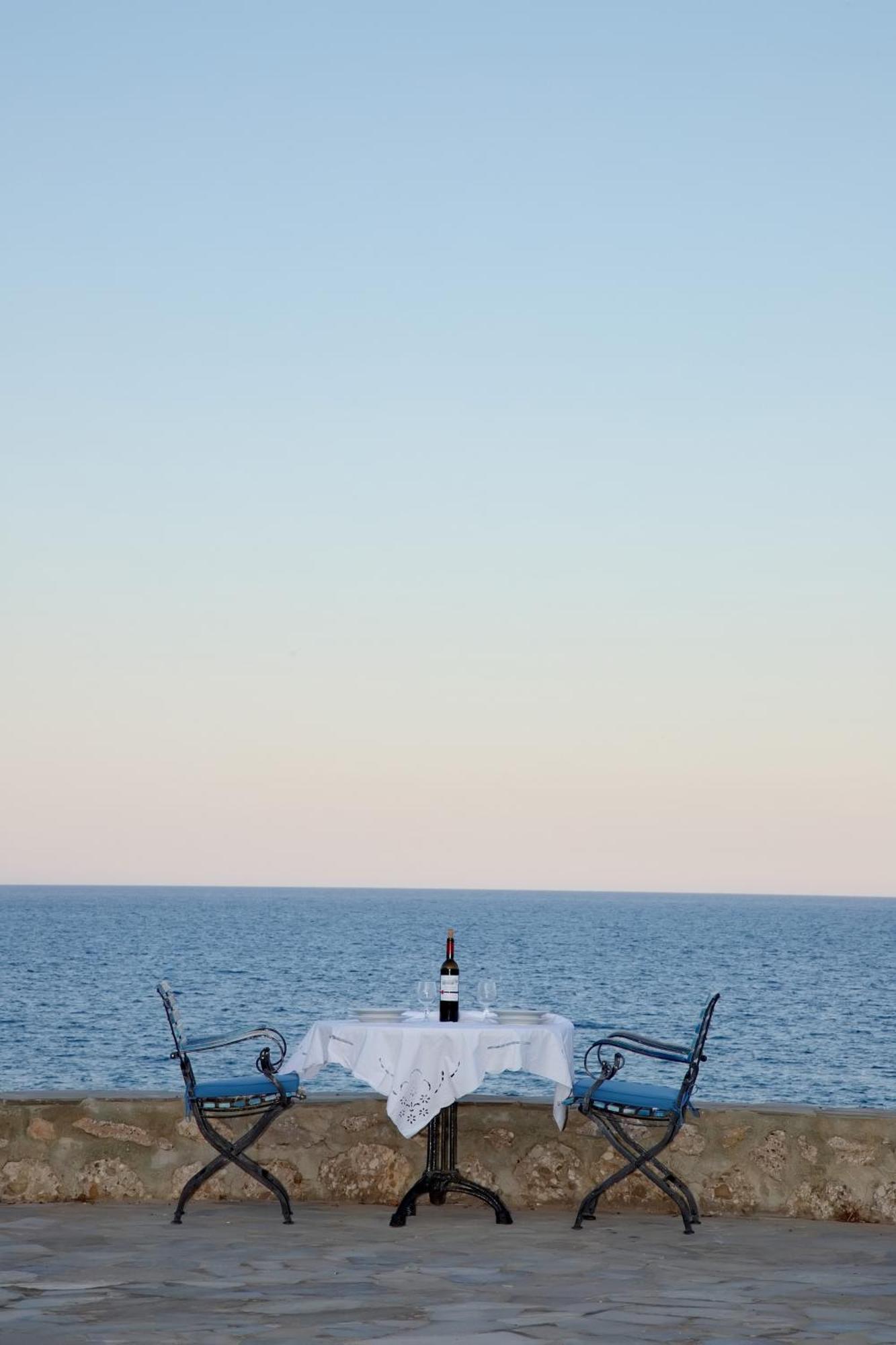 Aroura Homes 4Br Beachfront Villa Spetses Town Luaran gambar
